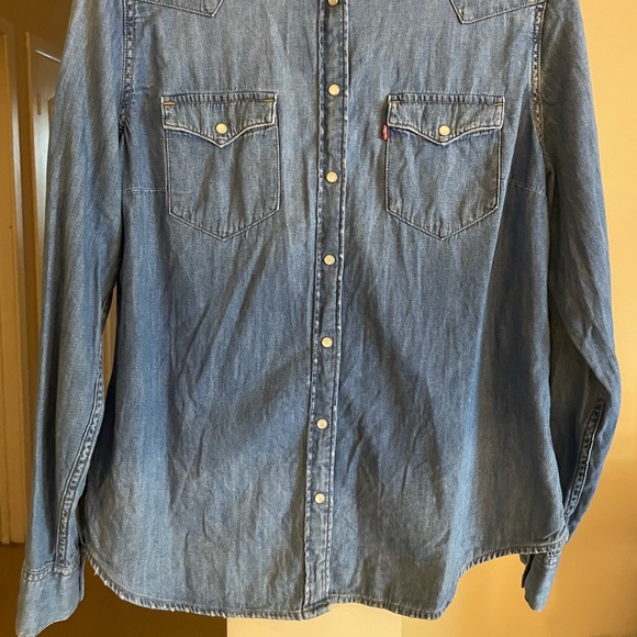 Levi's Tops - Shirt